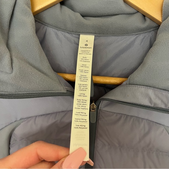 Lululemon Down For It All Jacket 💜 Rare Blue/Purple - Size 4 / Small - Picture 4 of 8